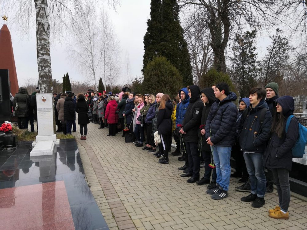 14 февраля на Армавирском городском кладбище состоялась церемония захоронения останков погибших Советских воинов, не преданных земле по – христиански
